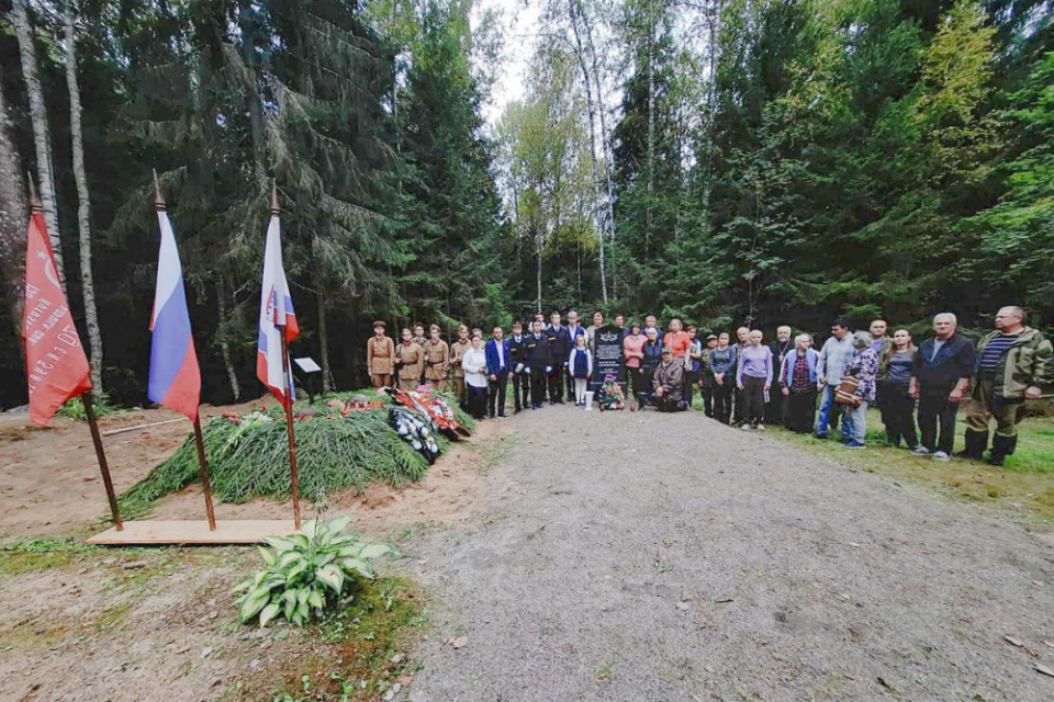 В Выборгском районе помнят и гордятся воинами Красной Армии